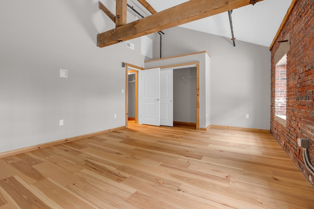 58 13th St, Charlestown