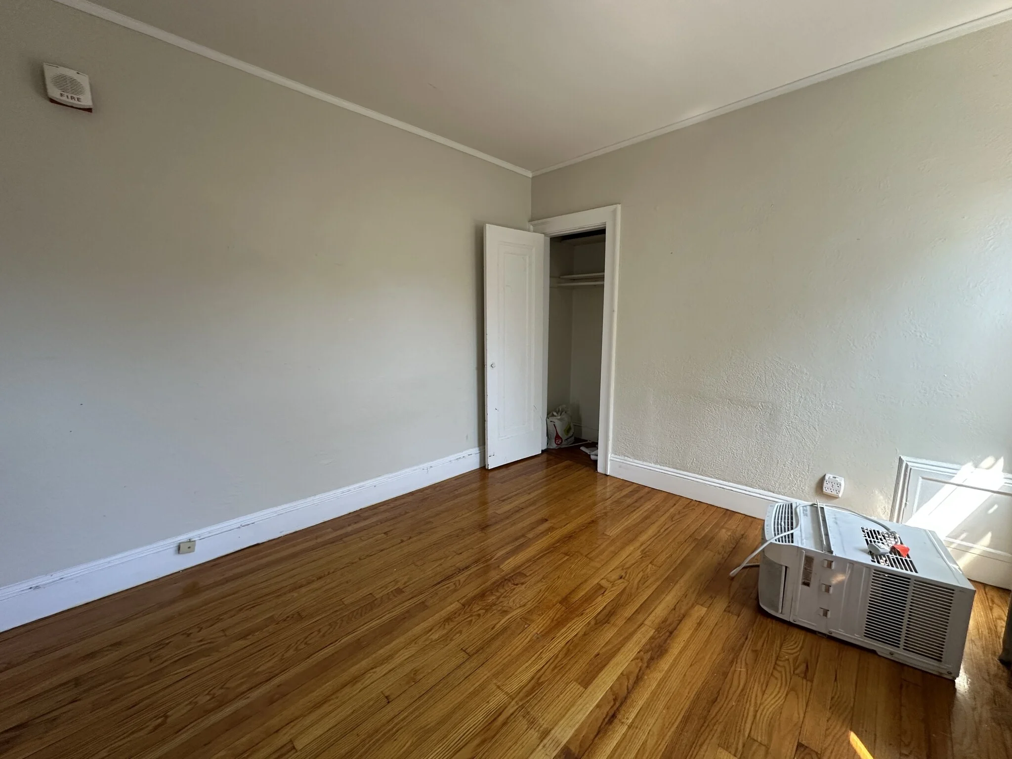 81 Strathmore Rd, Brighton