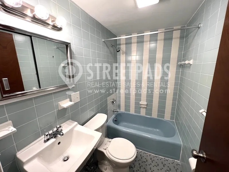 2018 Commonwealth Ave, Brighton