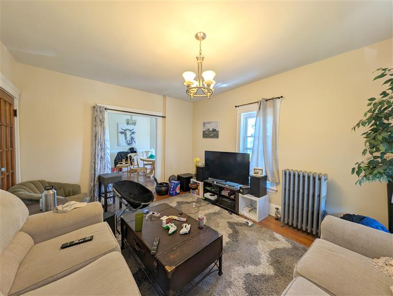 15 Paulina St, Tufts