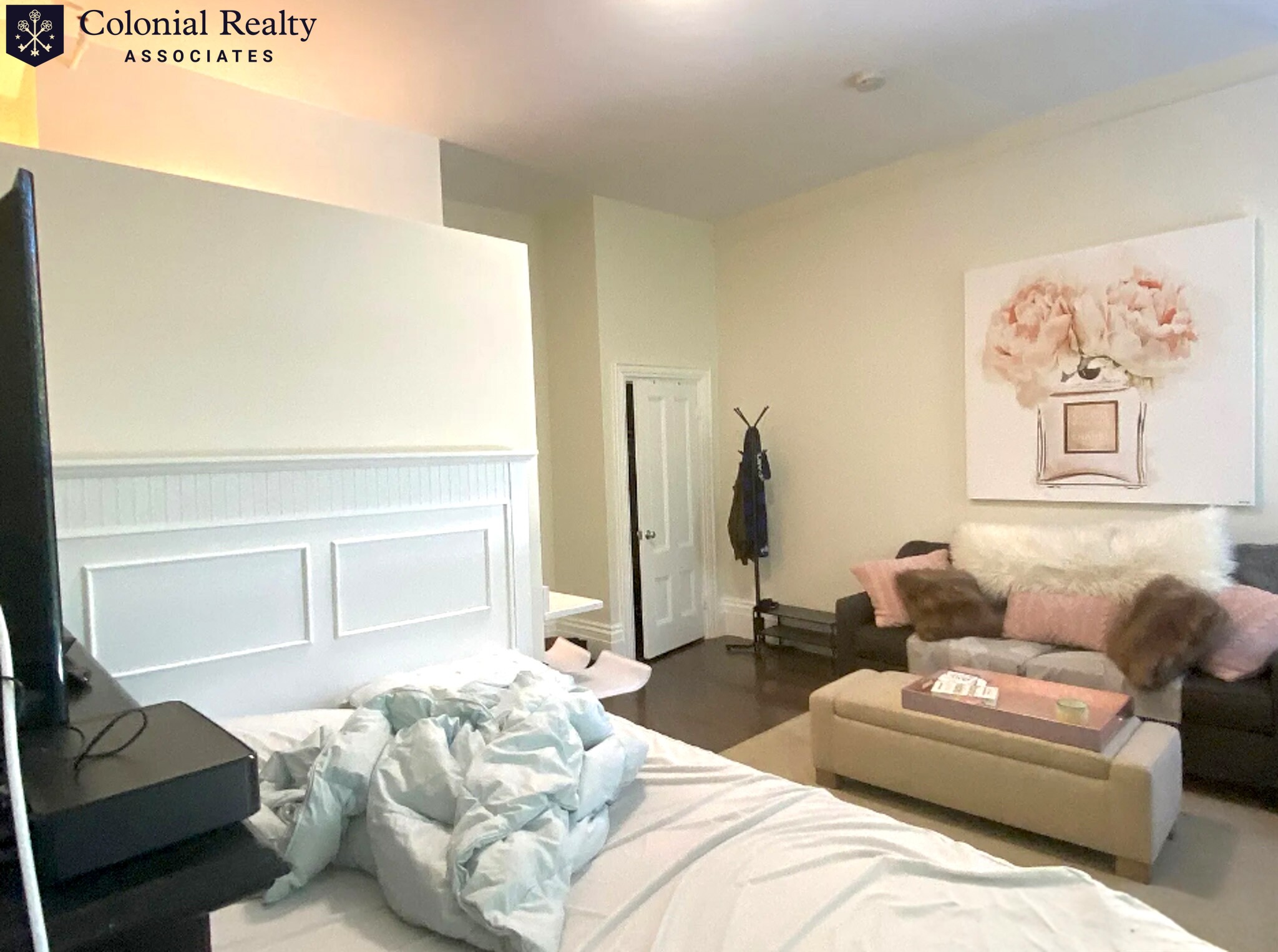 90 Charles St, Beacon Hill