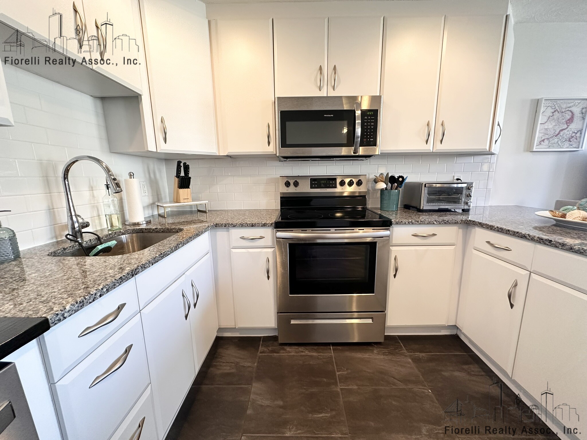 23 Fleet St, North End