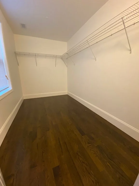 373 Crescent Ave, Chelsea