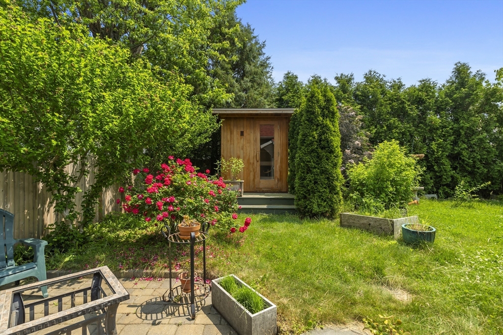 15 Herbert Rd, Quincy