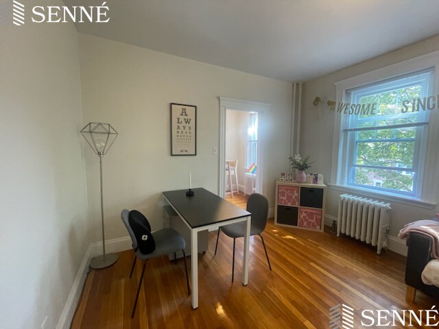 28 Langdon St, Neighborhood Nine