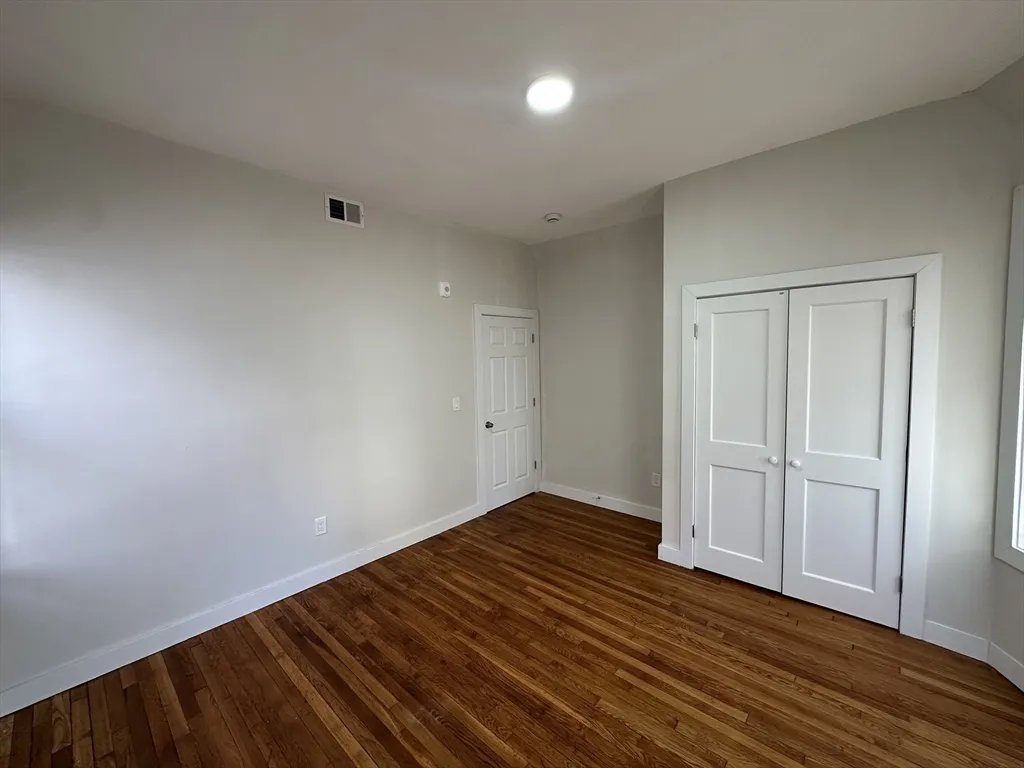 34-36 Abbotsfield St, Roxbury