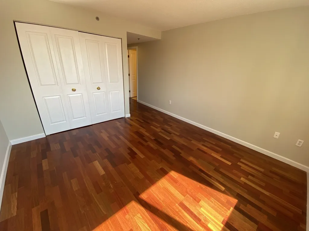 8 Museum Way, East Cambridge