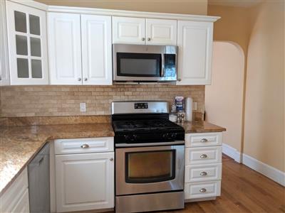 179 College Ave, Tufts