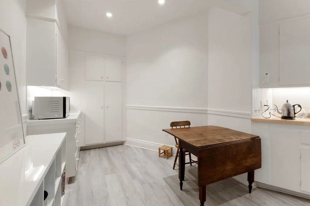 78 Kilsyth Rd, Brighton