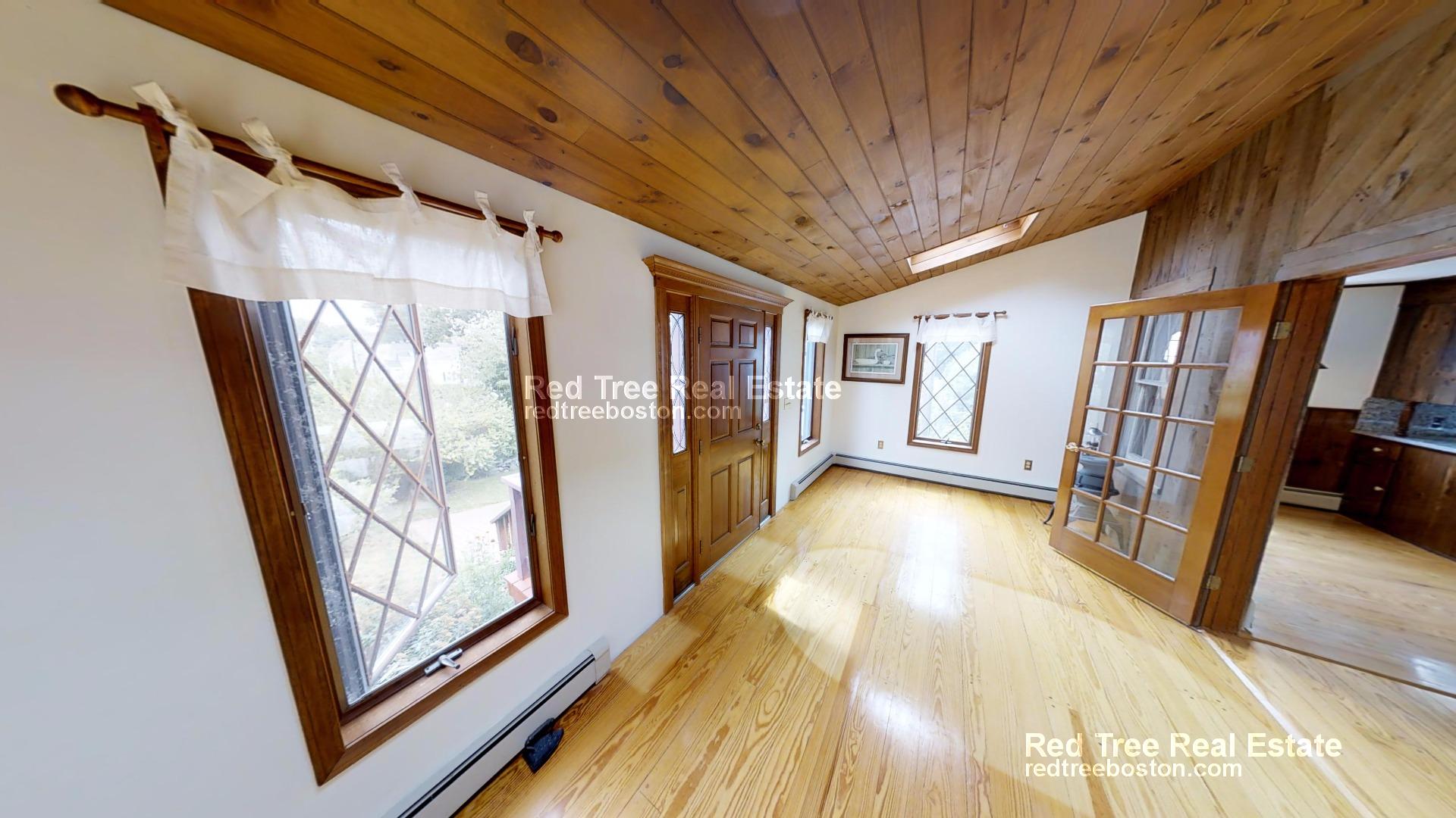 63 Johnson St, West Roxbury