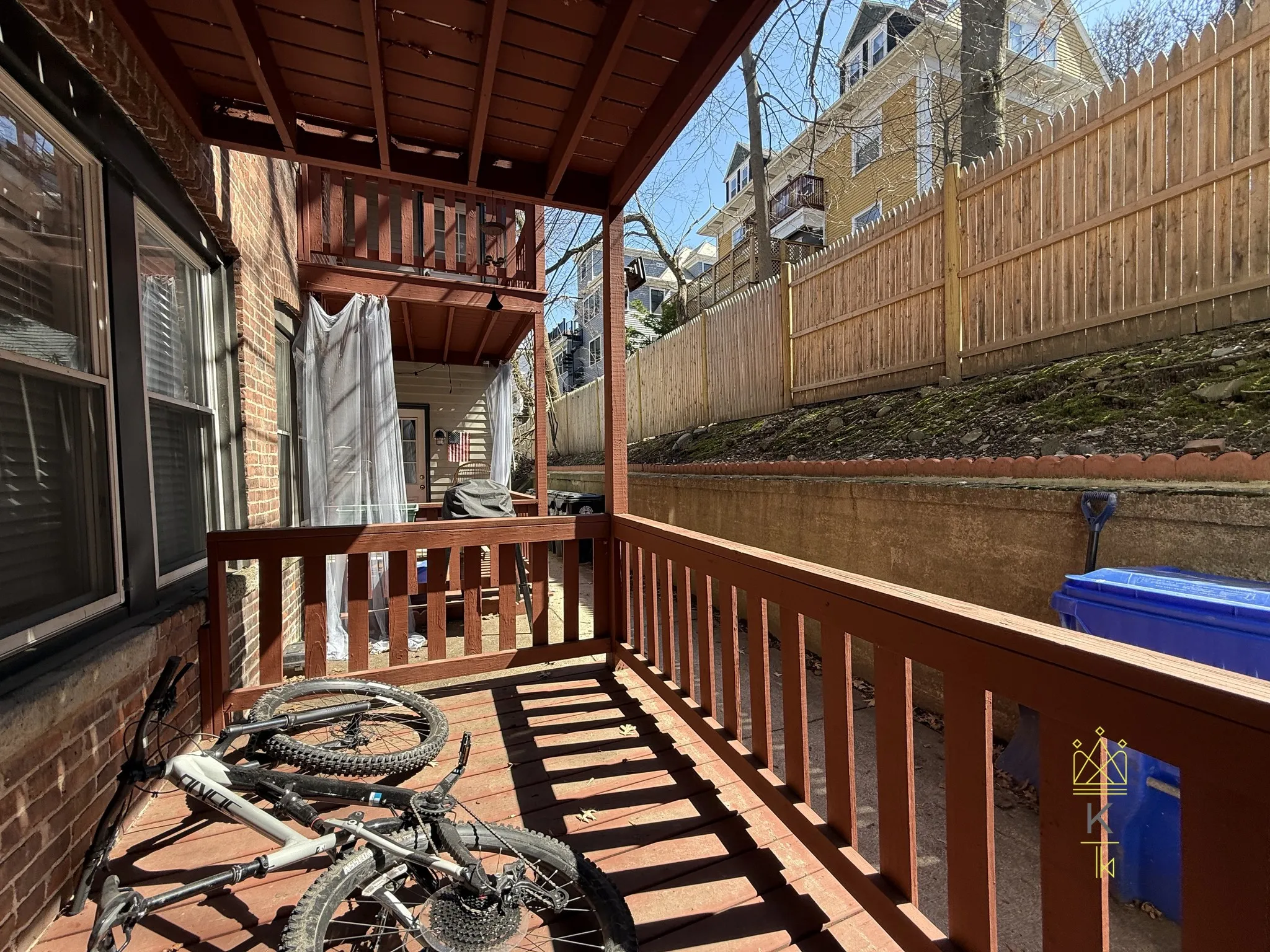 674 Washington St, Aspinwall Hill