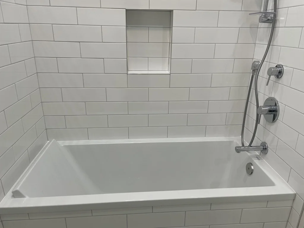 258 W Broadway, South Boston