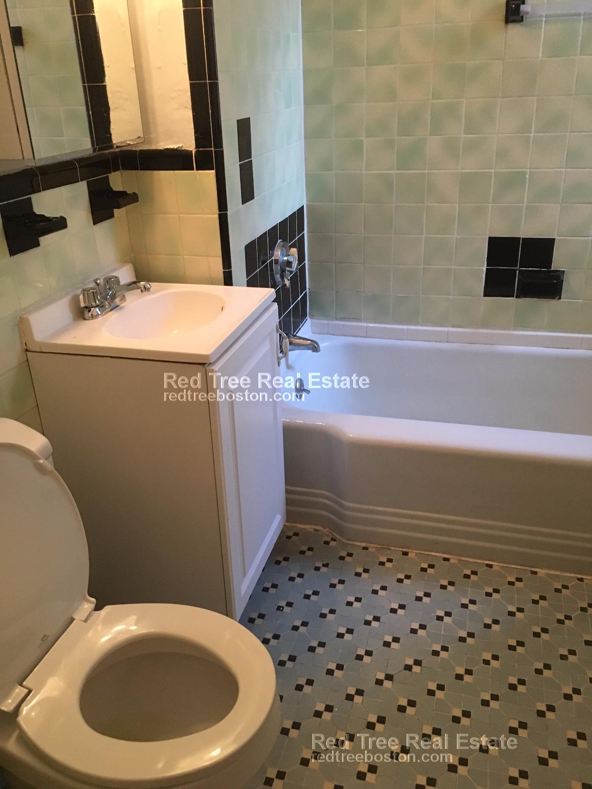 75 Kilsyth Rd, Brighton