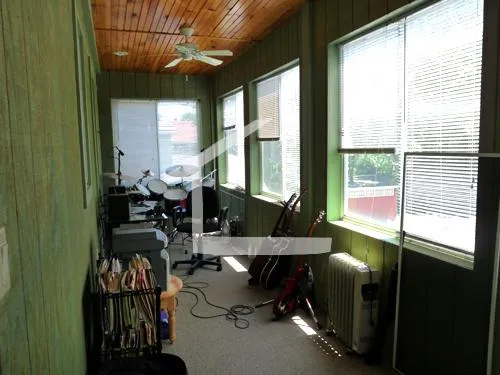 25 Raymond St, Allston