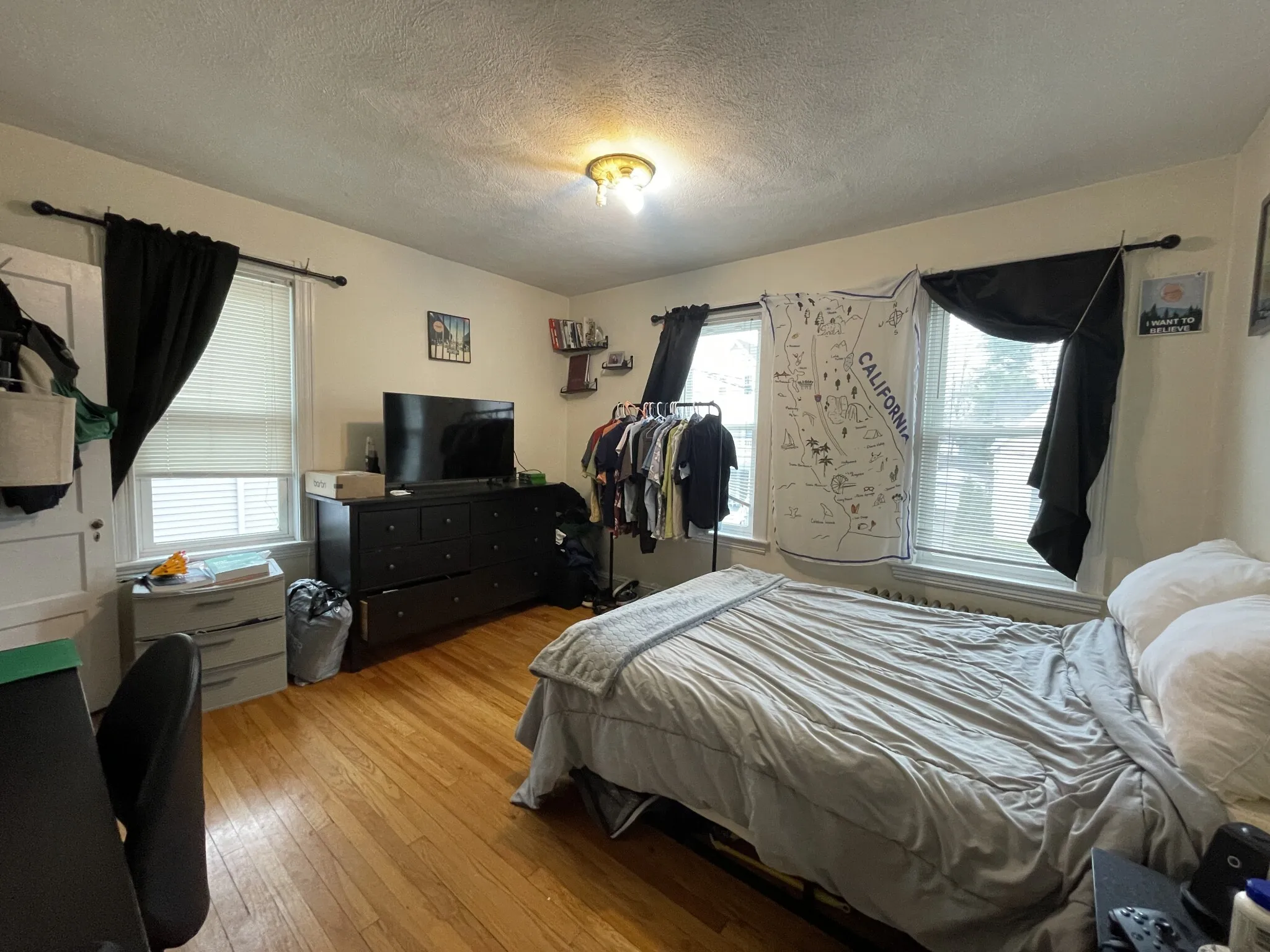 65 Fairbanks St, Oak Square