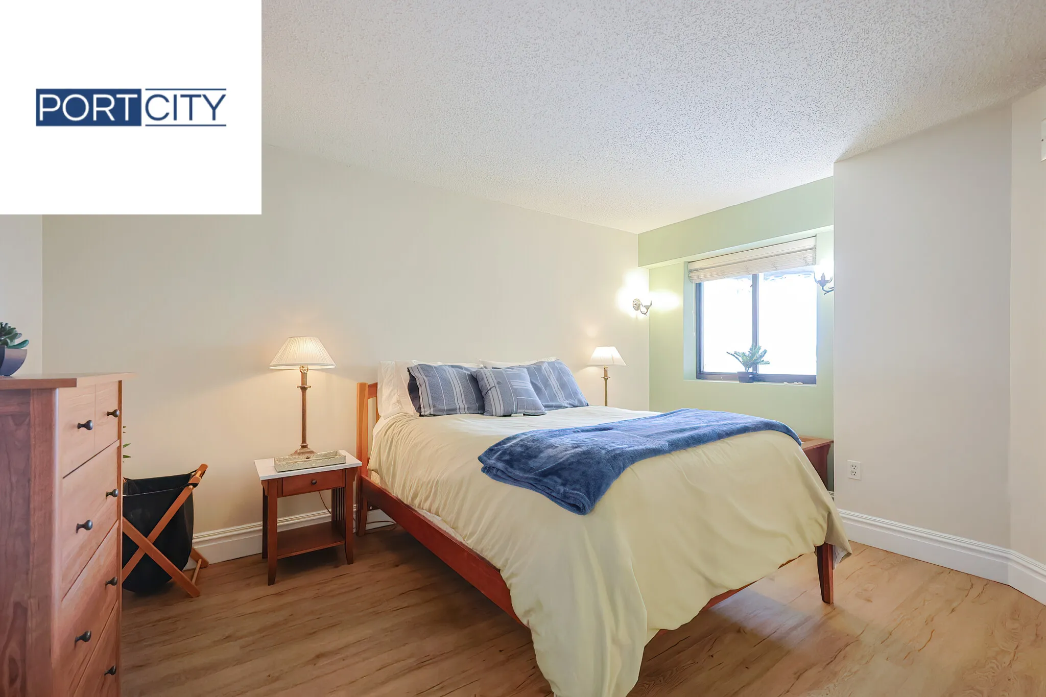 15 Beacon St, Downtown