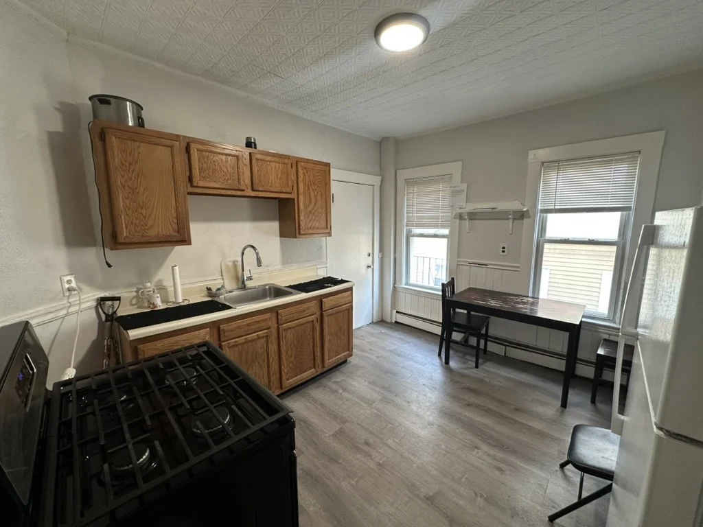 765 Broadway, Everett