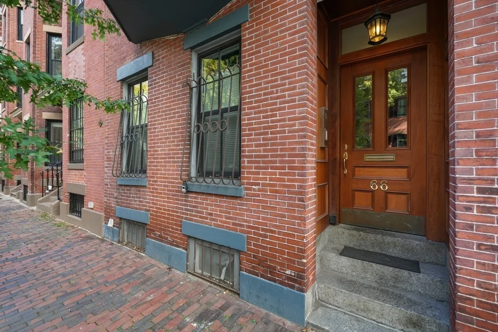 66 Appleton St, South End