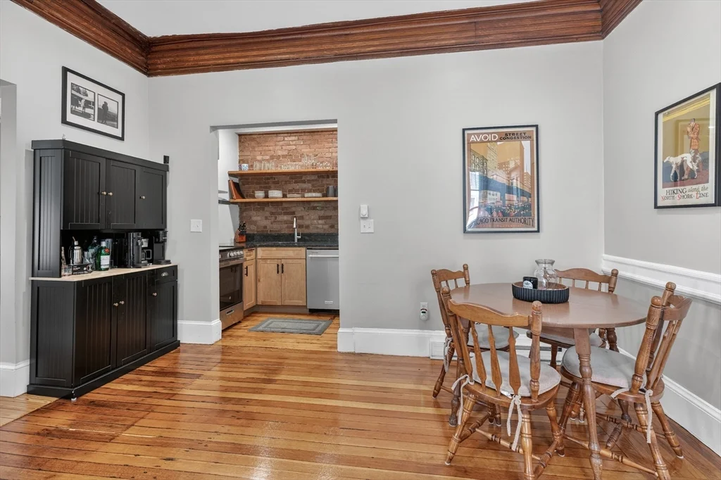 16 Cumberland St, Back Bay