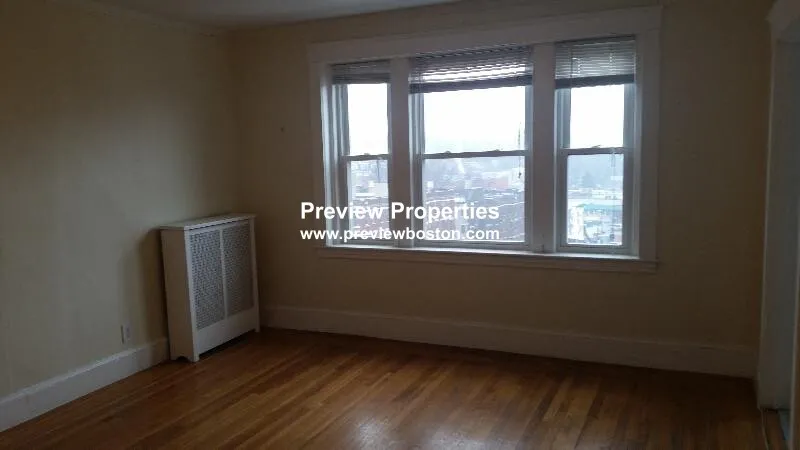 1615 Commonwealth Ave, Brighton