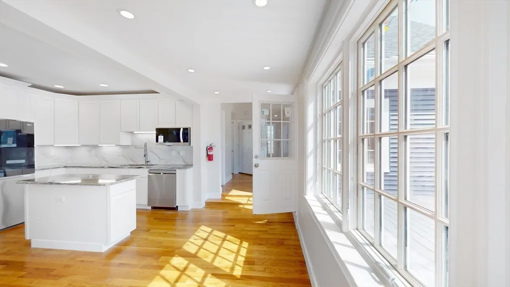 48 Rockwell St, Maplewood