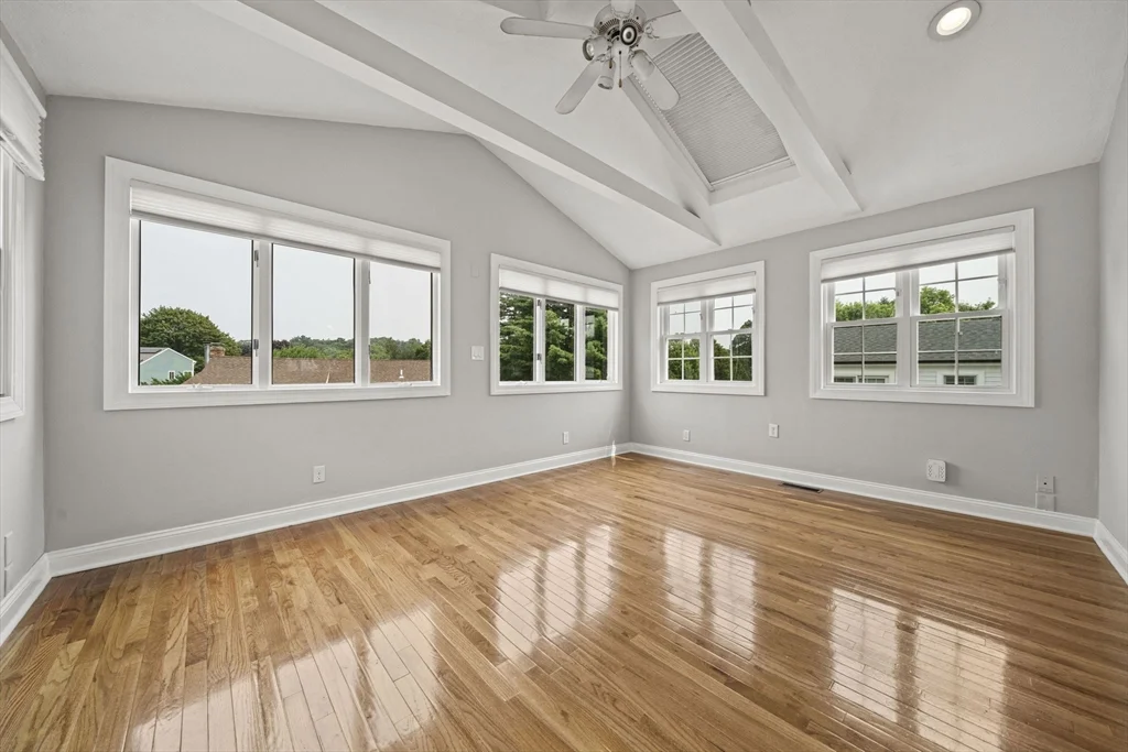 28 Hillside Ave, Stoneham