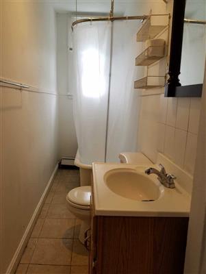 254 Windsor St, The Port