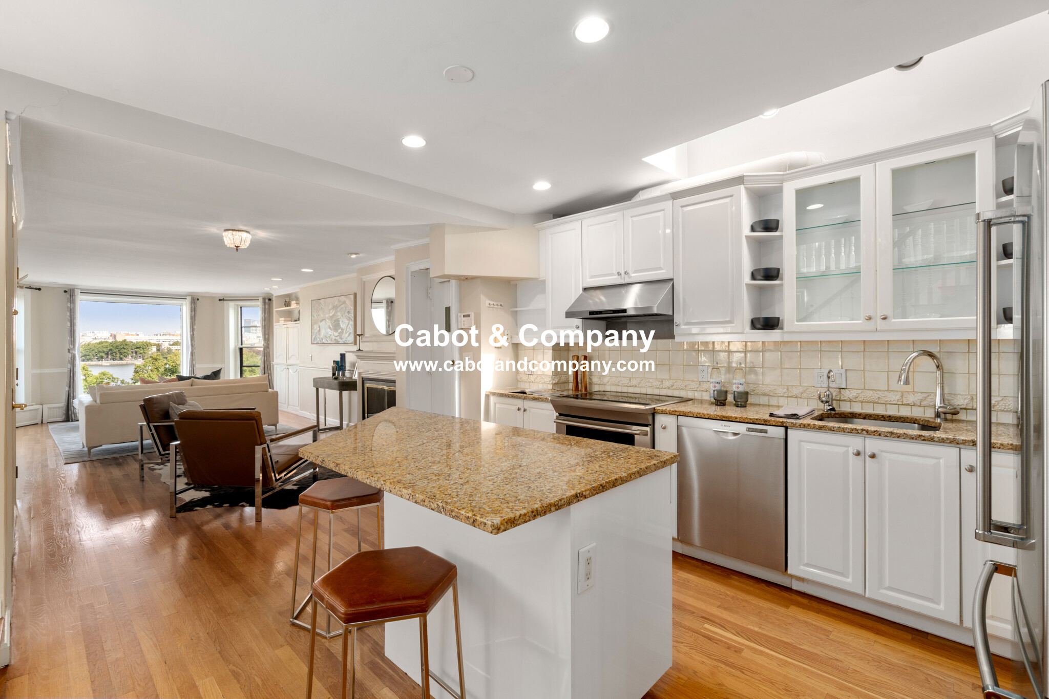 458 Beacon St, Back Bay