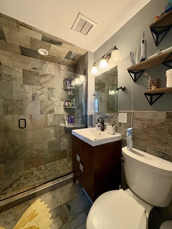 914 Beacon St, Fenway