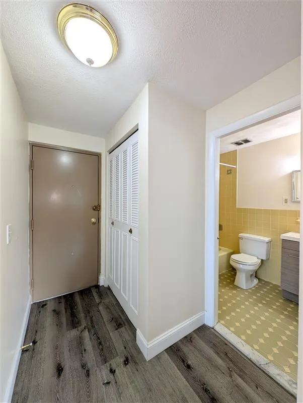 86 Newbury St, Teele Square