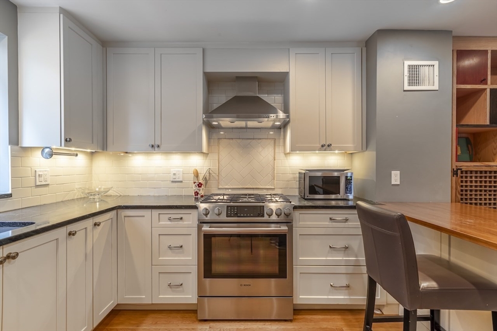 54 Trowbridge, Mid-Cambridge