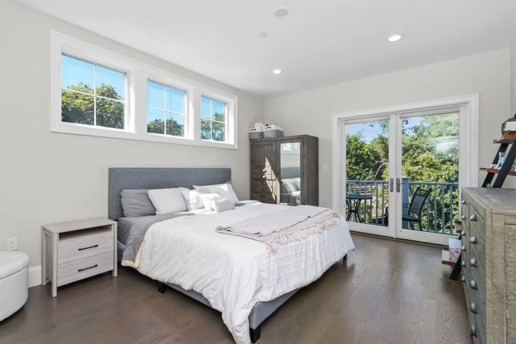 2 Elm St, Dorchester