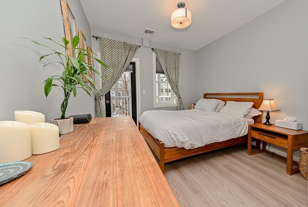 85 Everett St, East Boston