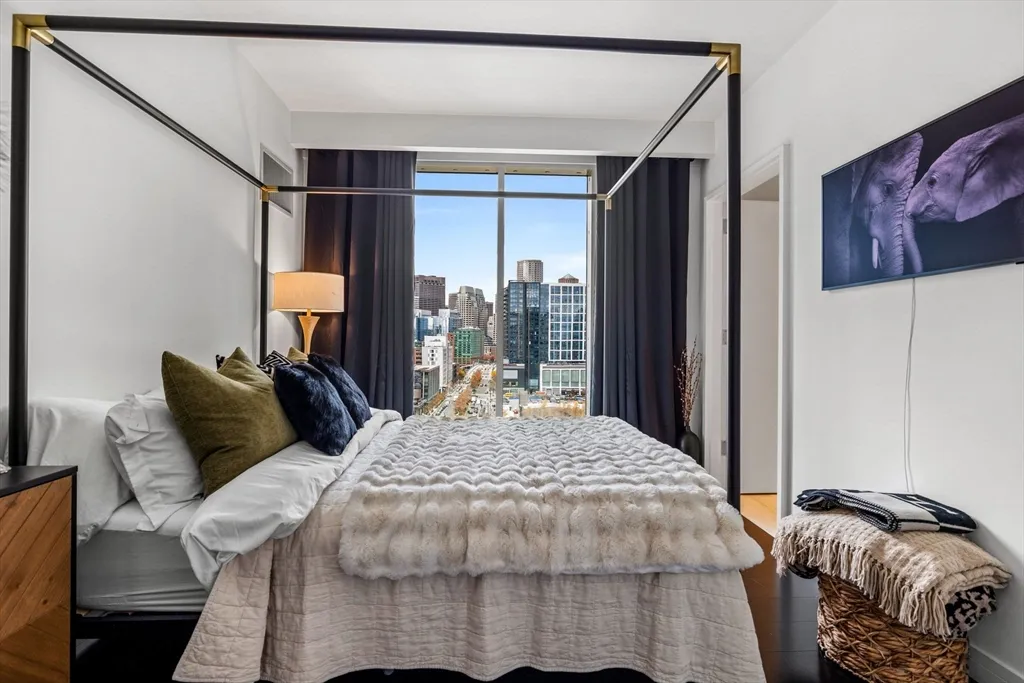 150 Seaport Blvd, Seaport District