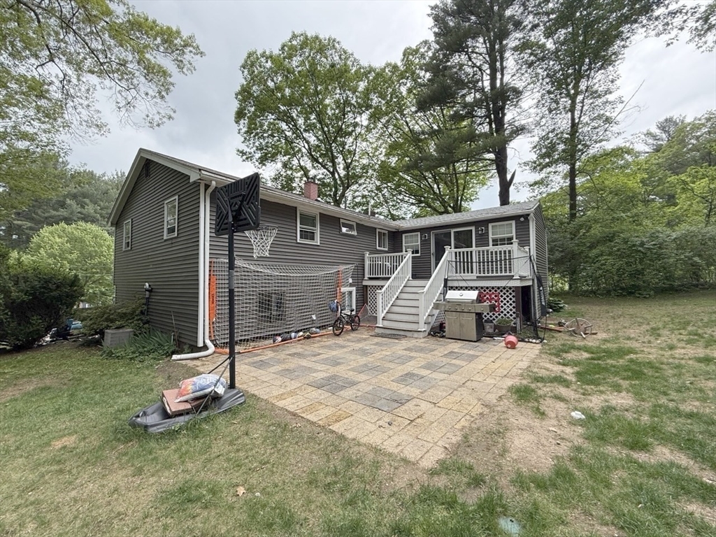 9 Putney Circle, Billerica