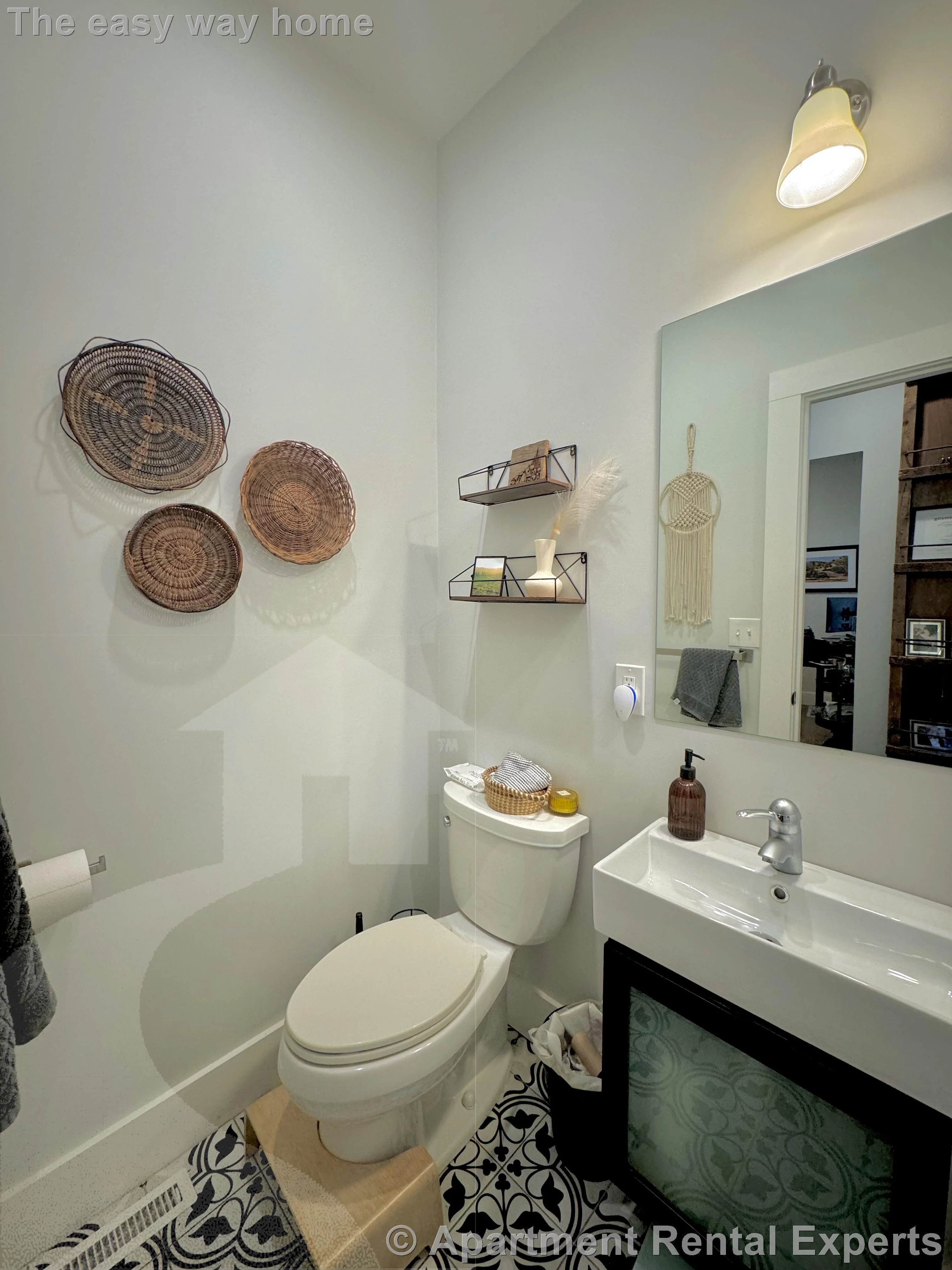 75 Kinnaird St, Central Square