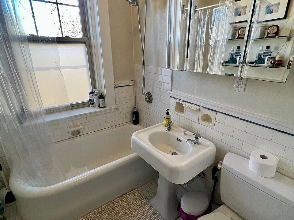 114 Riverway, Fenway