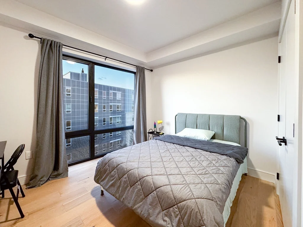 1 Nevins Hill Way, Brighton