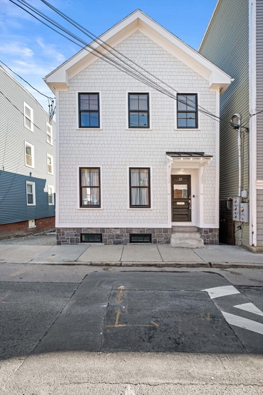 22 Mitchell St, South Boston