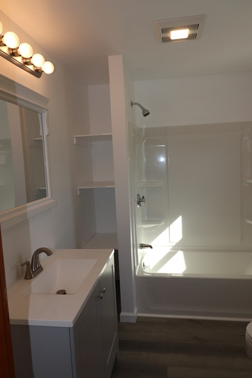 20 Summer St, Hudson