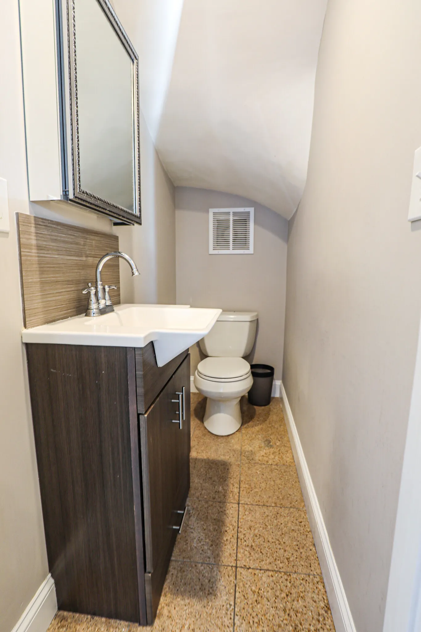 77 Linden St, Brighton