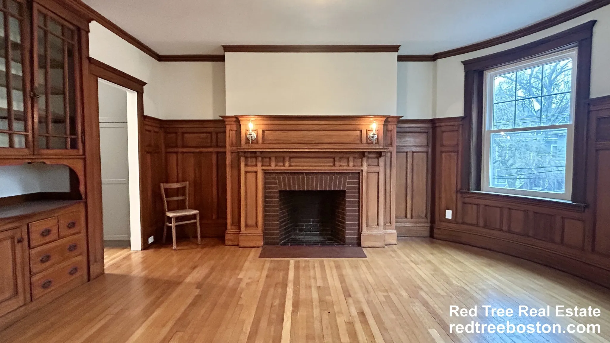 10 Dwight St, North Brookline