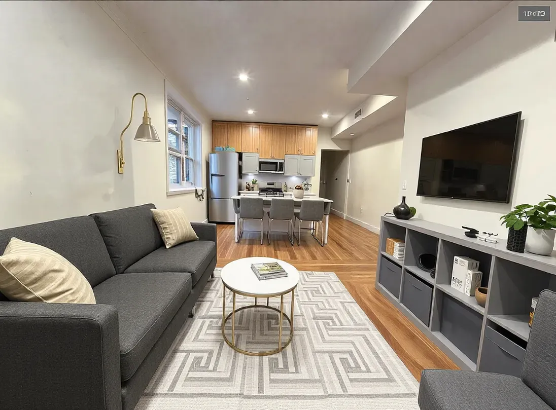 73 Thatcher St, North Brookline