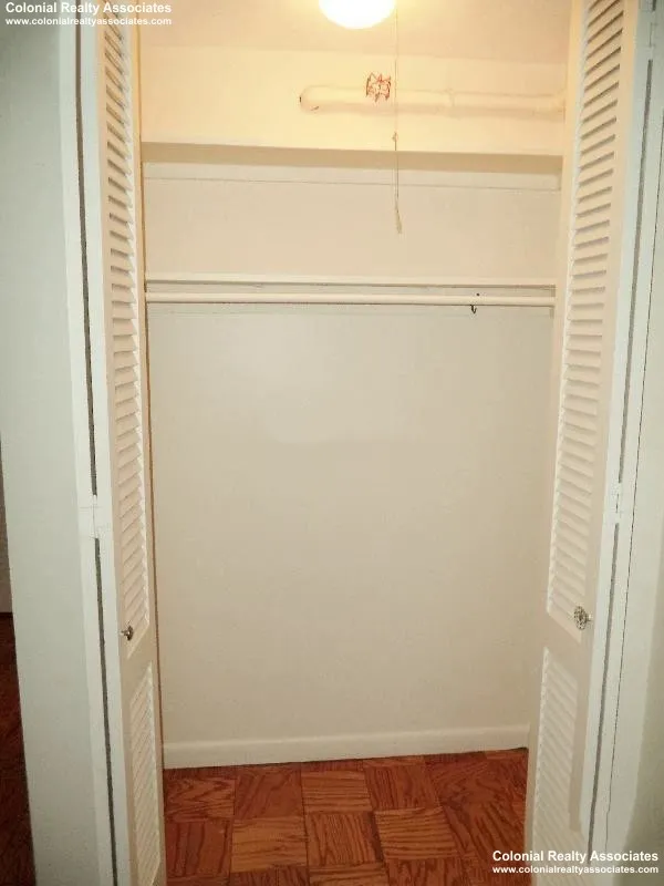 101 Monmouth St, Longwood