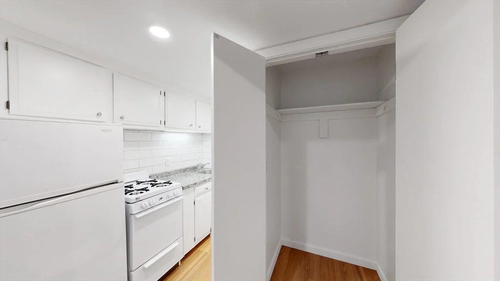 173 Marlborough St, Back Bay