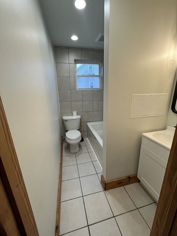 35 Oxford St, Fall River