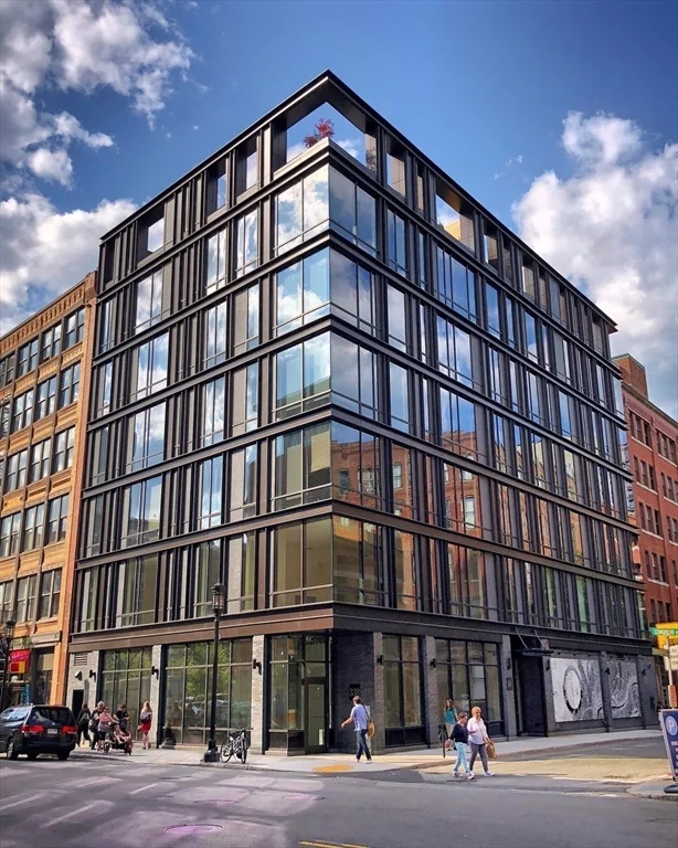 10 Farnsworth, South Boston