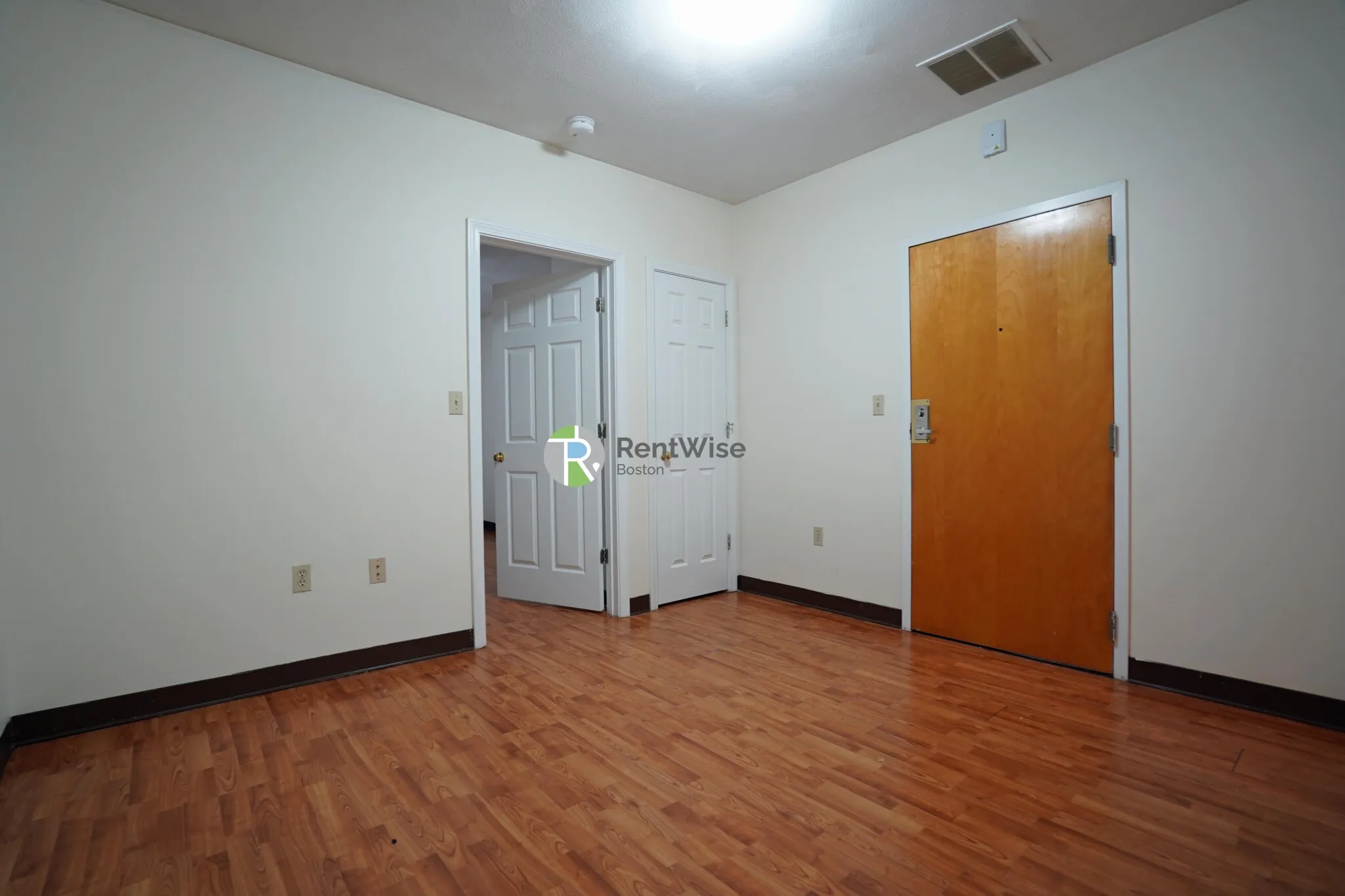 81 Essex St, Chinatown