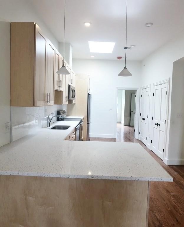 1776 Beacon St, Brookline