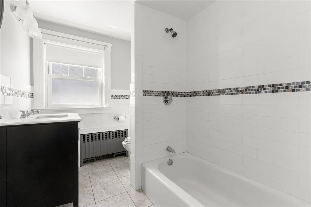 42 Phillips Rd, Nahant